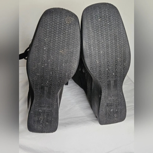 La Canadienne Warm Winter Boots - Picture 7 of 12